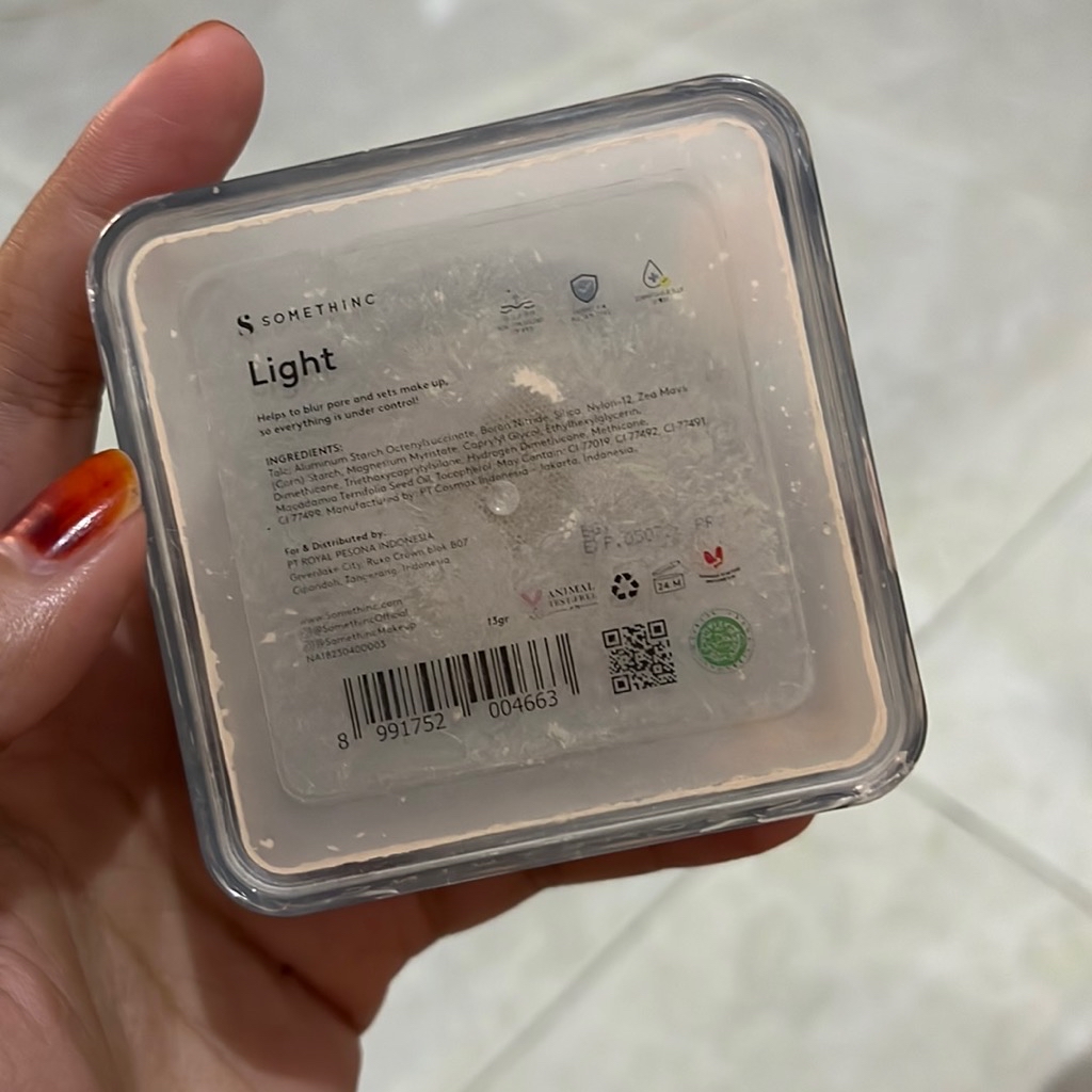 Hooman Under Control HD Blur Loose Powder - 03 Light imgfdn-87965371-6581-43f6-9cbd-5fe18e22acf2