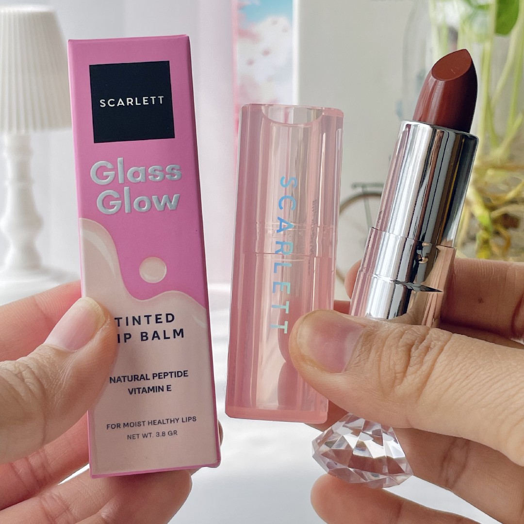 Glass Glow Tinted Lip Balm  - Peachy Glaze imgfdn-0ecc62f2-f849-4529-9968-cd4afa8218dc