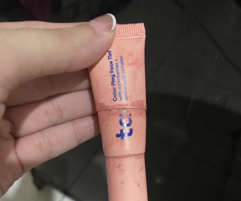 Color Play Face Tint - Petal Flush imgfdn-5c97c9e2-256a-4b81-95df-25a35cb6d231