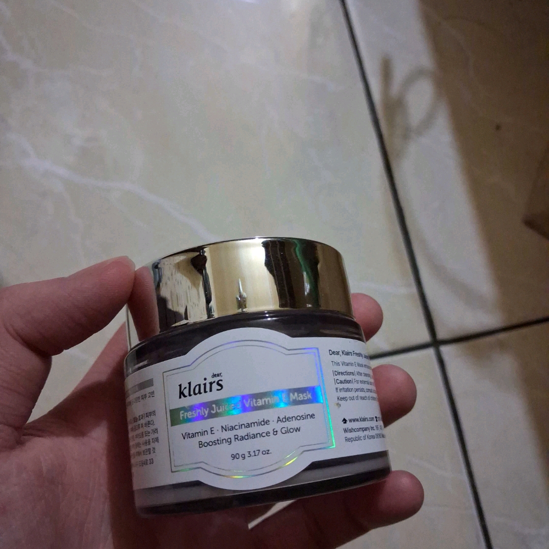 Freshly Juiced Vitamin E Mask imgfdn-90f2ff4e-5906-427e-9fb6-0fbd9abfd9ee