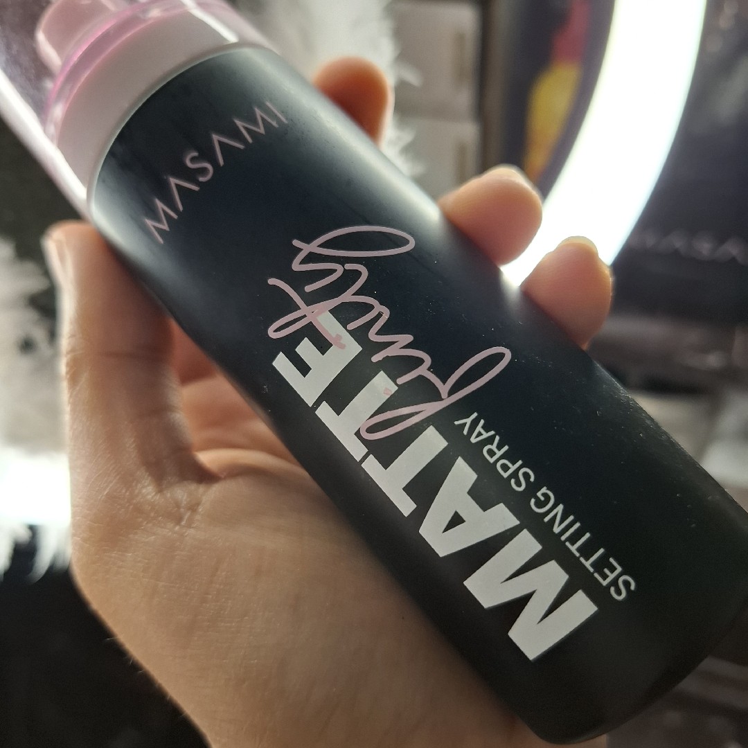 Mattefinity Setting Spray imgfdn-3a530ef7-eb9a-49ae-852a-2a5a20b385a3