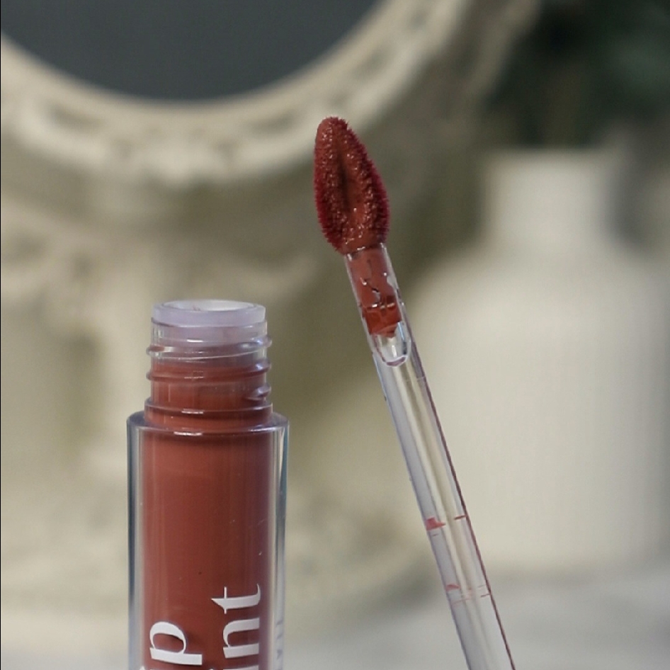 UV Lip Tint - Summer Fling imgfdn-5542ac46-01c5-450f-8167-0d6dcd9b369f