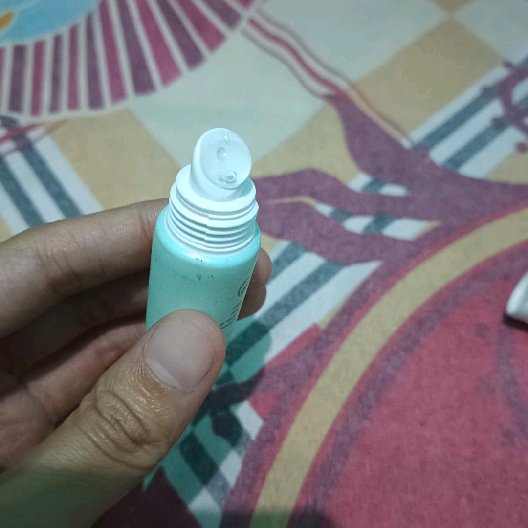 Lip Tint Eraser imgfdn-217ff80e-0244-47a8-89de-9116319ced24