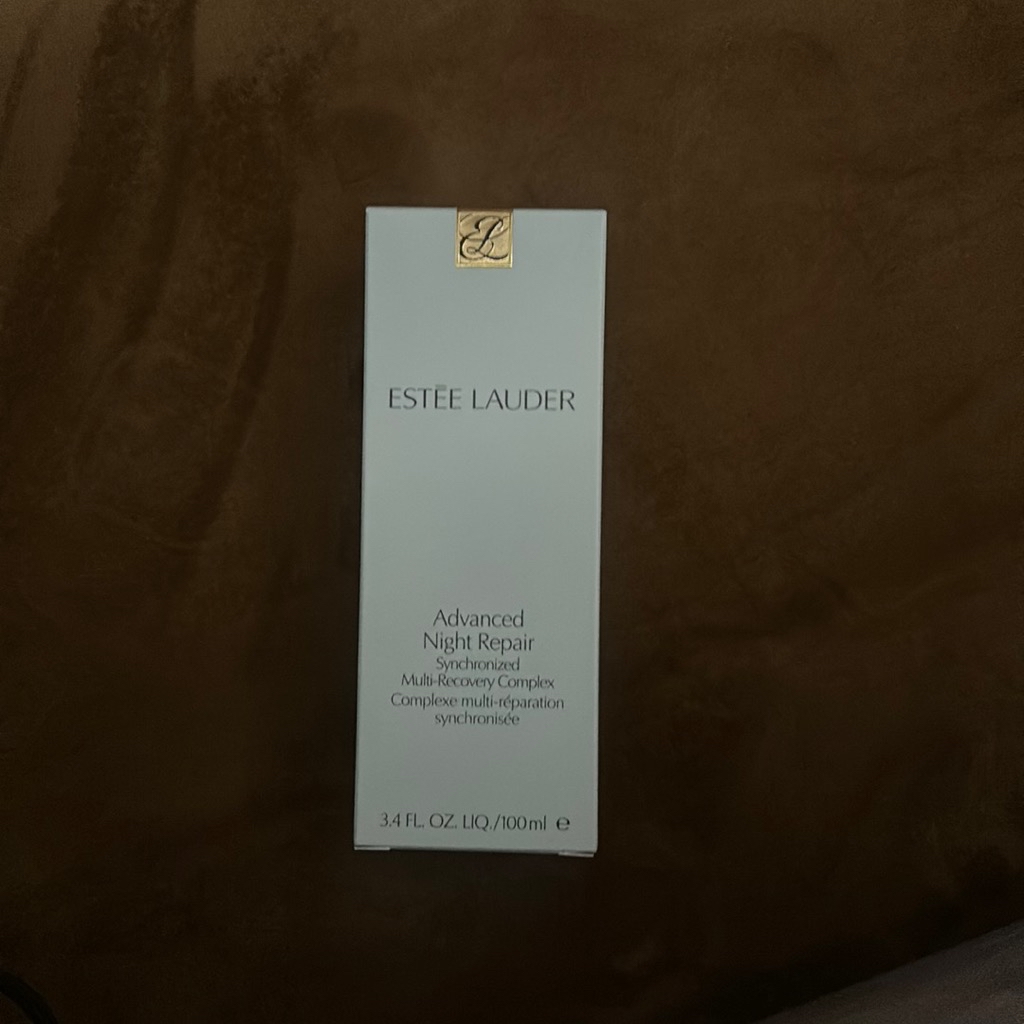 Advanced Night Repair imgfdn-bb3dc026-366a-488a-a24d-73d67cdd8531