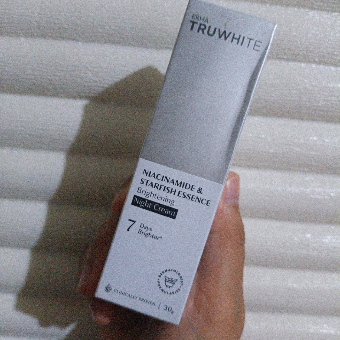 Niacinamide & Starfish Essence Brightening Night Cream imgfdn-0f7799f5-08de-4997-b903-982f3535f55e