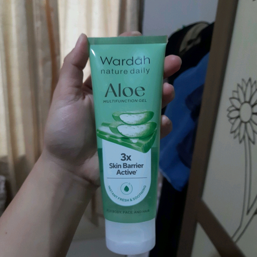 Nature Daily Aloe Hydramild Multifunction Gel imgfdn-180e1775-c436-49a3-8b95-bda8212634ae