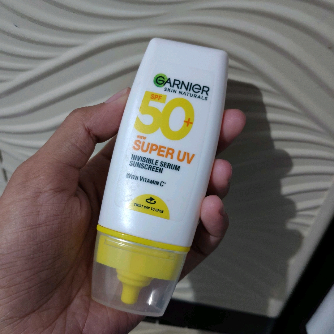 Super UV Invisible Serum Sunscreen SPF 50+ PA++++ imgfdn-1a085e2c-708b-4c41-8689-180a68cf02b1