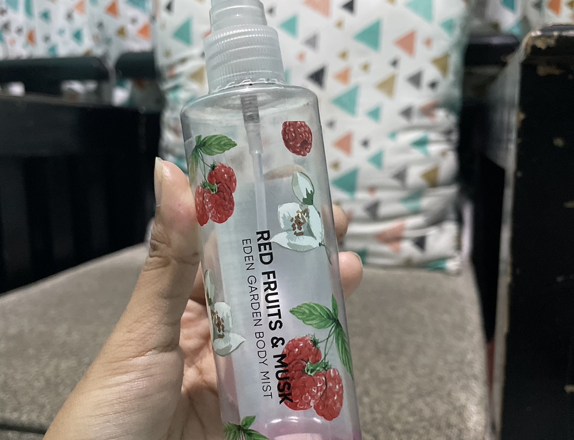Eden Garden Body Mist - Red Fruit & Musk imgfdn-498b8d68-72c6-4521-bc17-20a947c5574b