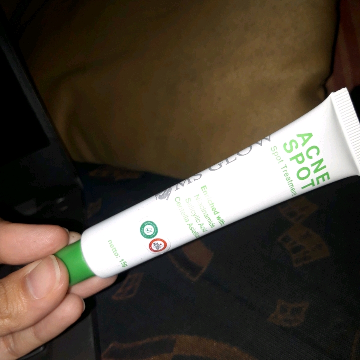 Acne Spot Treatment imgfdn-c086ec43-6a68-41a1-89ae-3d936ea7acf7