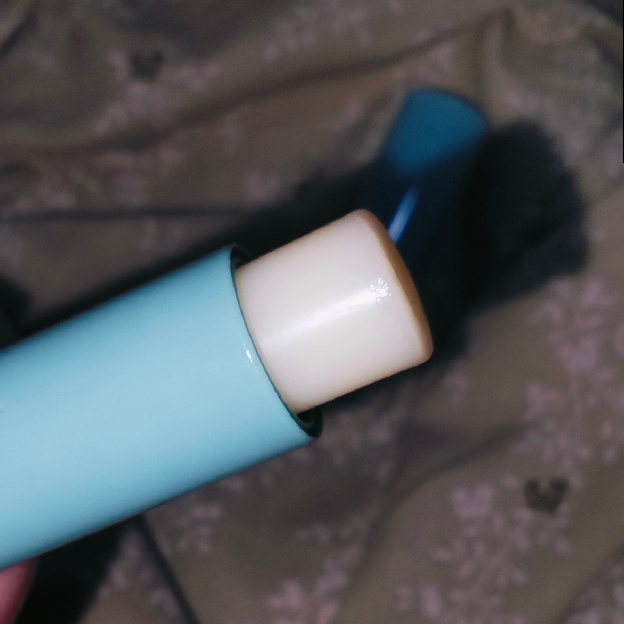 Lip Barrier Sunscreen imgfdn-6c5696db-7120-46d9-b0c5-a77a052f3ba7