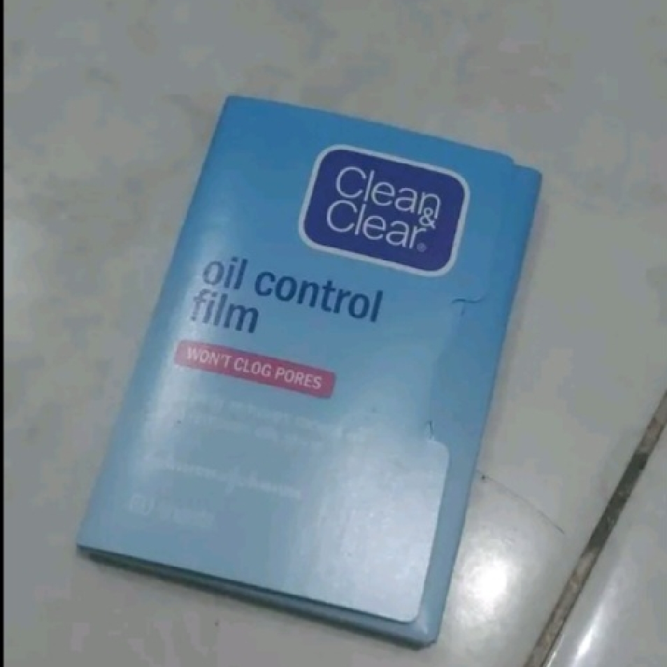 Oil Control Film - Blue imgfdn-bf2413c1-662f-4d23-b56c-528f26989b28
