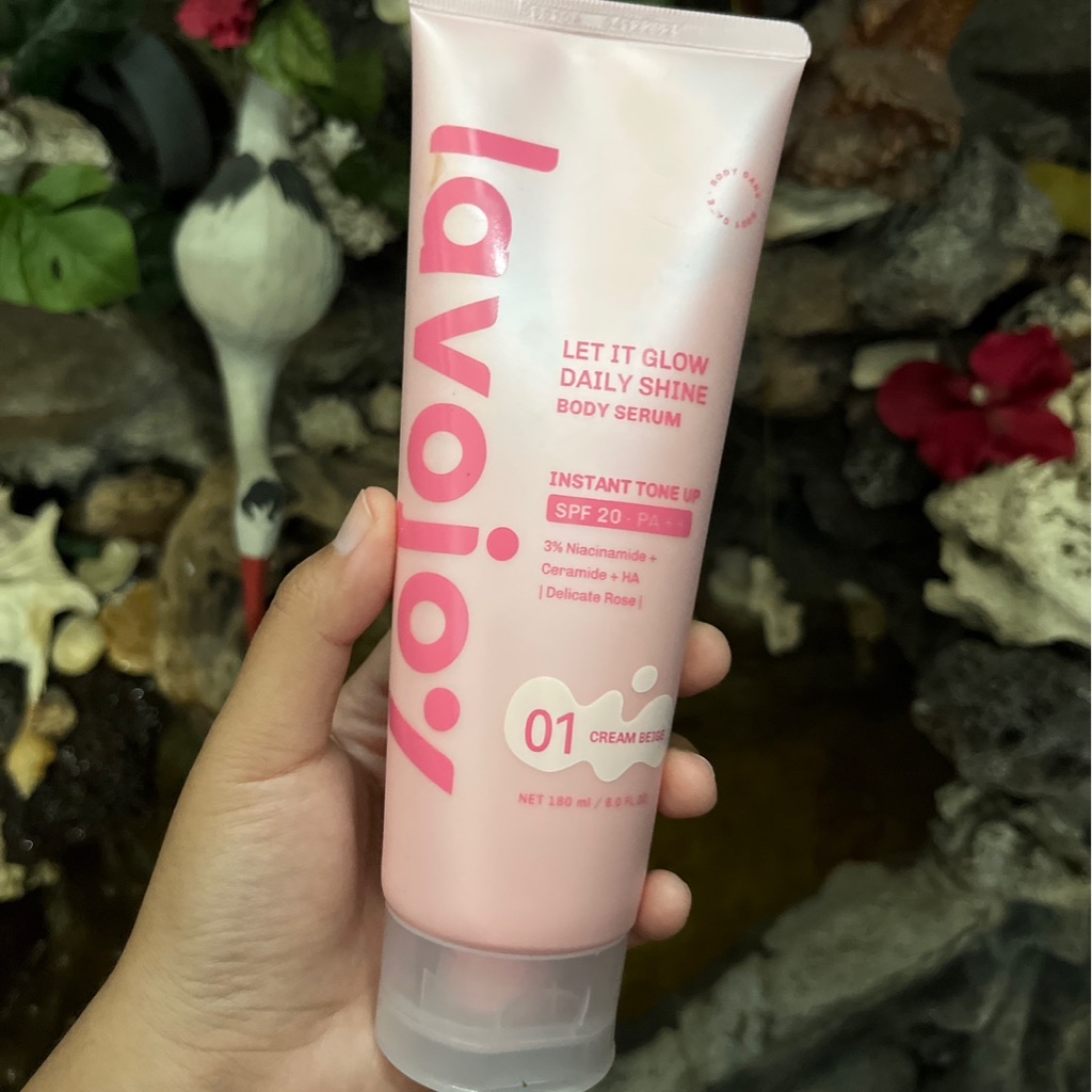 Let It Glow Daily Shine Body Serum Instant Tone Up SPF 20 PA++ imgfdn-b5fb0e1a-9fc3-4f50-a58f-81baf70fee75