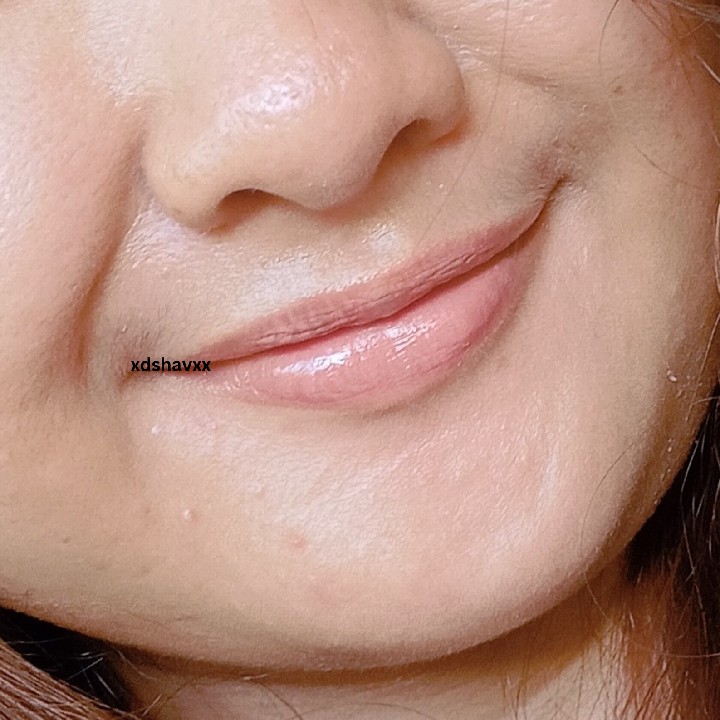 Lip Glo Color Balm - 801 Peach Slush imgfdn-2e0f6af6-ce4b-43bb-851c-83fcee2b6ea7