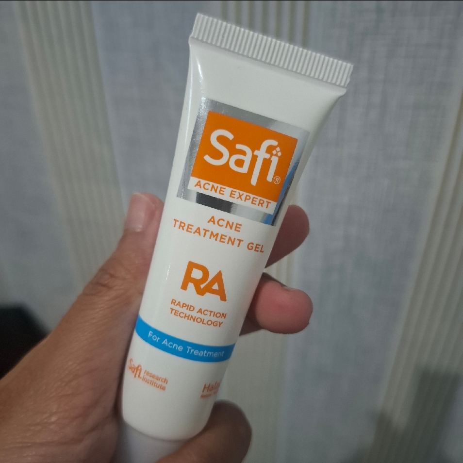 White Expert Oil Control & Anti Acne Cream imgfdn-56068e74-e26e-4d8e-8007-2b108ba3e482