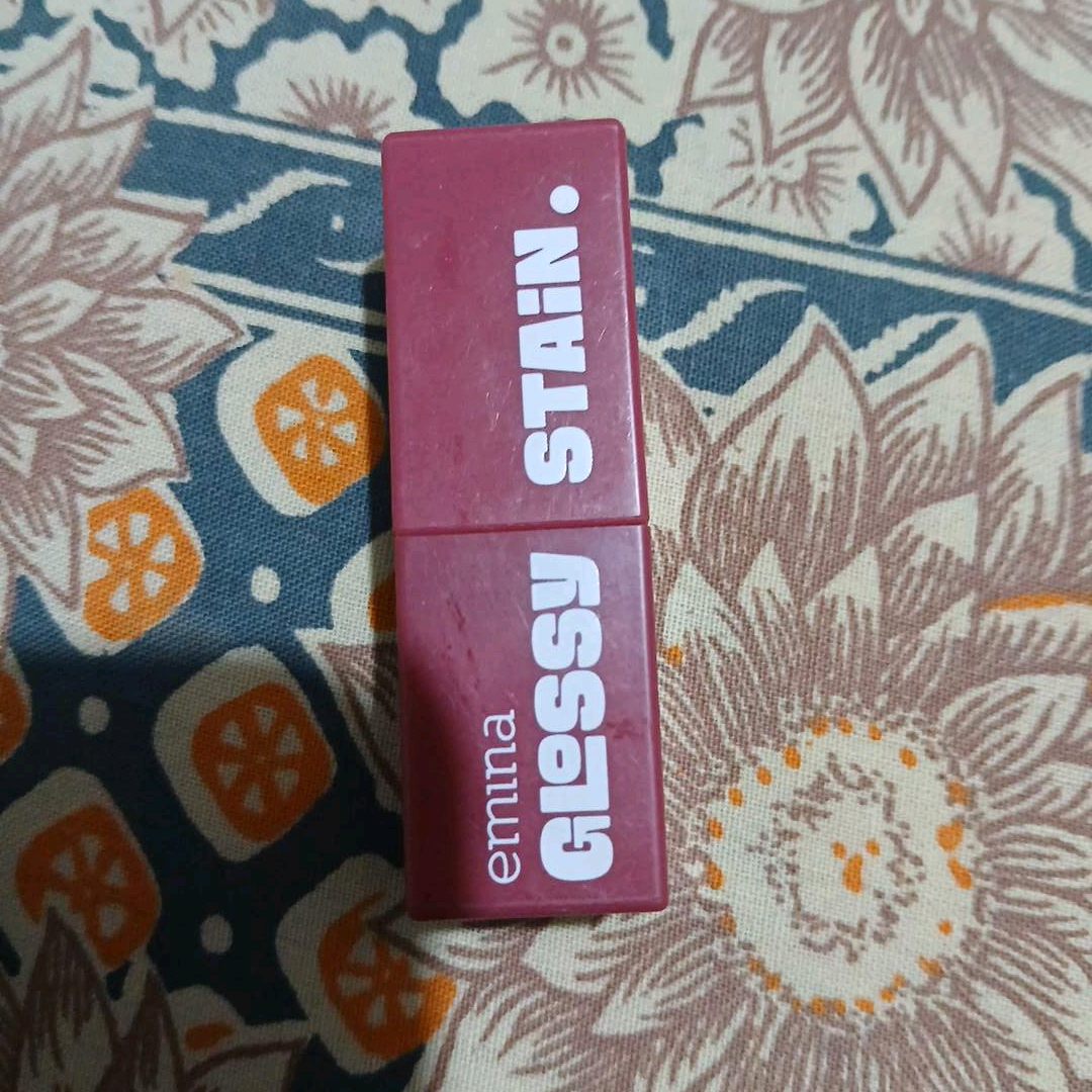 Glossy Stain - 01 Autumn Bell imgfdn-ae1a4d19-d110-4cc3-ad56-f76b3975e6b7