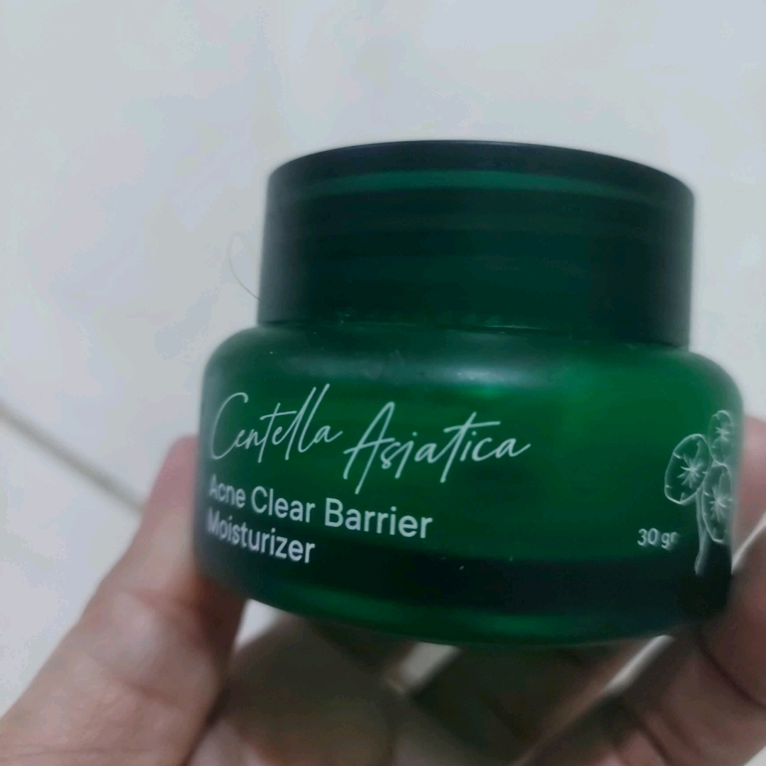 Centella Asiatica Acne Clear Barrier Moisturizer imgfdn-276c0f3f-540e-4a2b-993a-35e91e63ce26