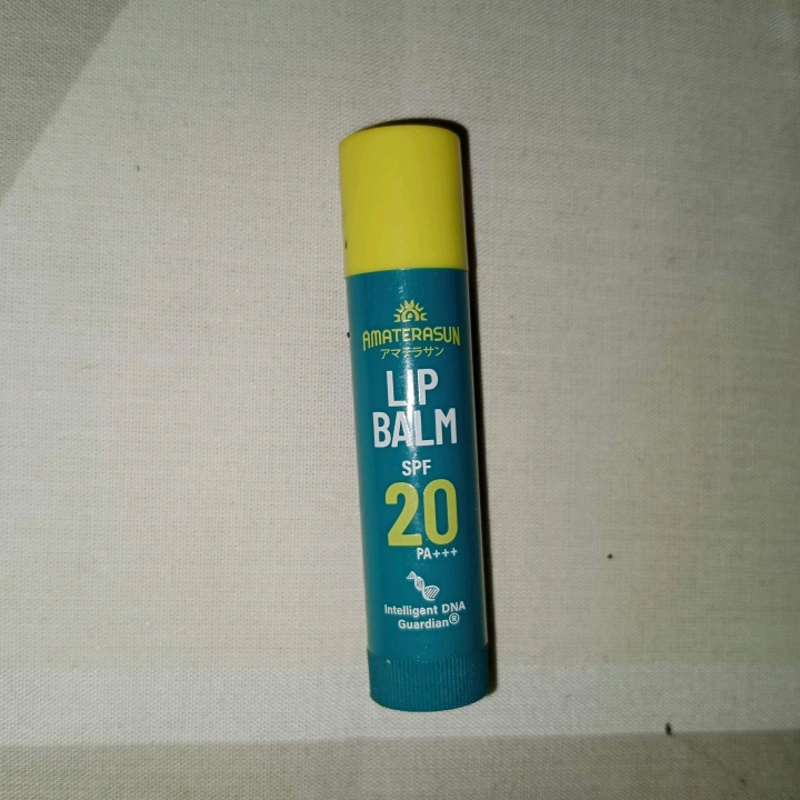 Lip Balm SPF 20 PA+++ - Clear imgfdn-6830e7ec-925e-4df2-ba44-d53cb1670fab