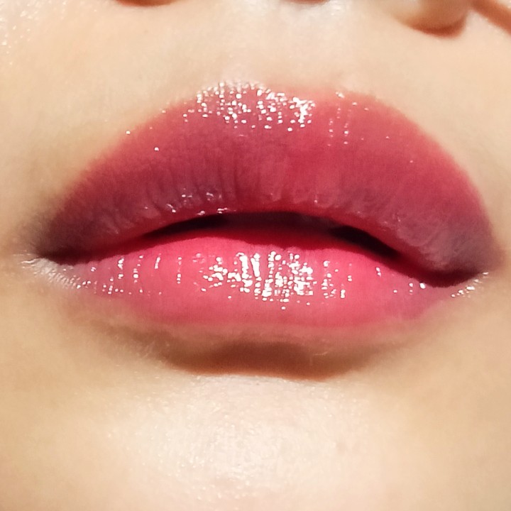 Plush Lip Tint - Opera Night imgfdn-c982e966-7c4c-499c-b118-af0f9d39eadc
