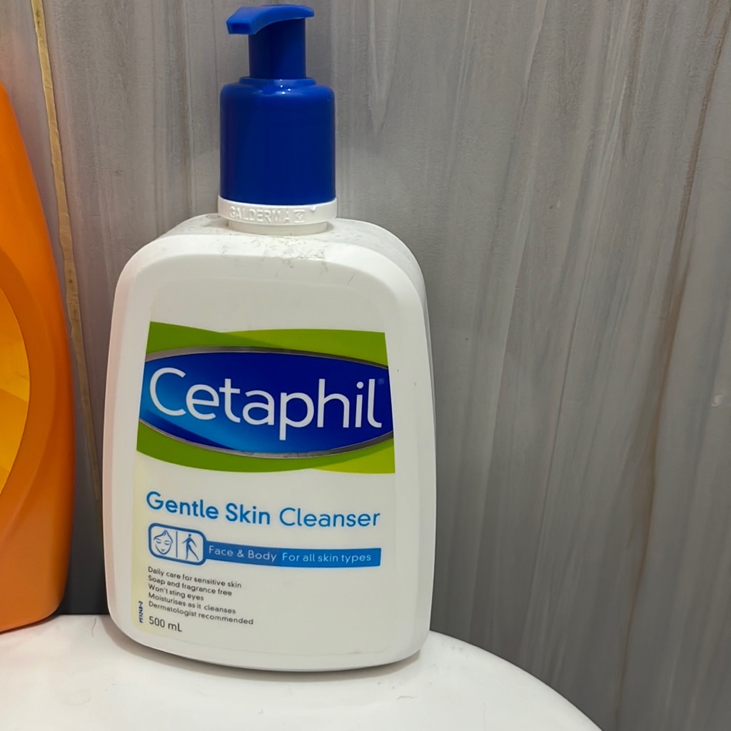 Gentle Skin Cleanser - Reformulation in August 2022 imgfdn-91232c77-25e9-4b60-b4c8-90723d2e16c9