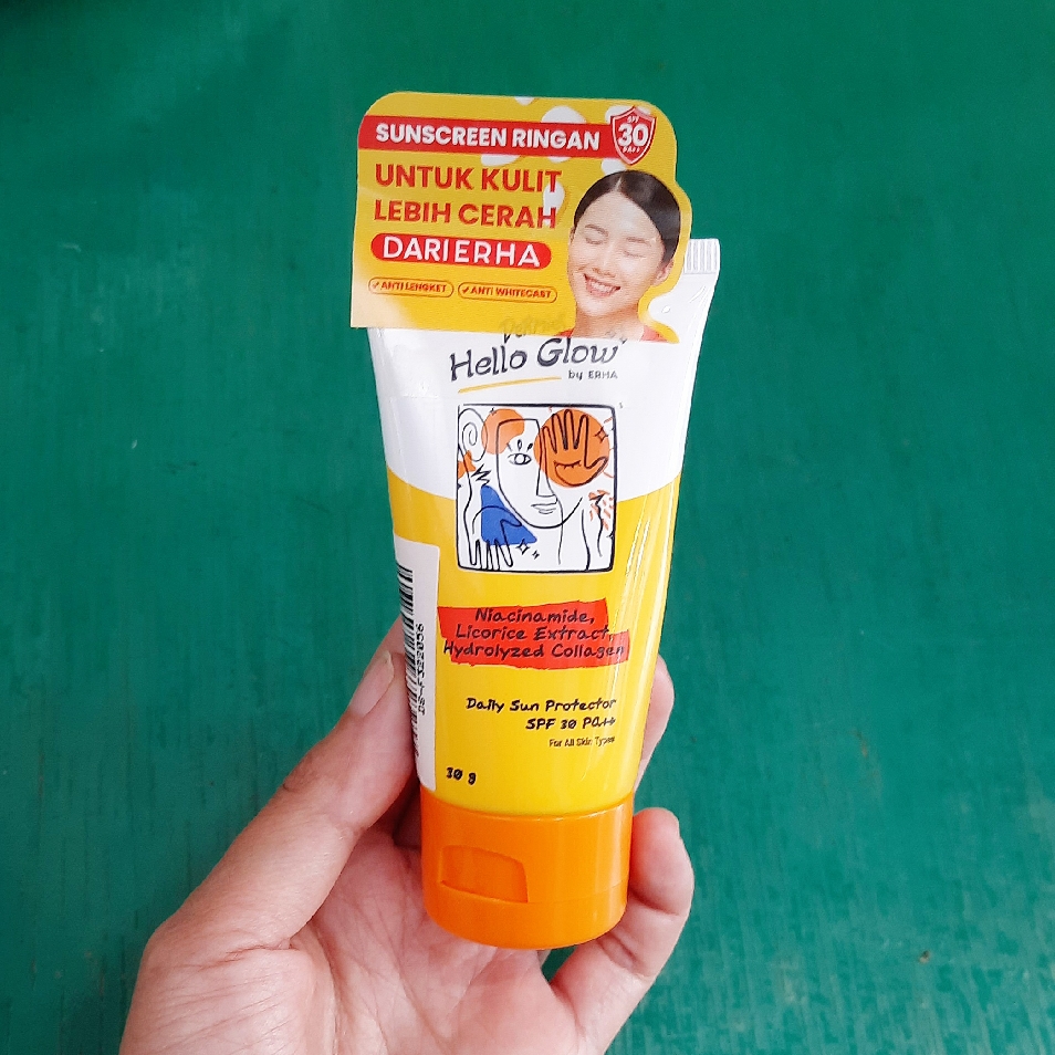 Hello Glow Daily Sun Protector imgfdn-bf668758-872e-43af-9e2b-040790b6bc68
