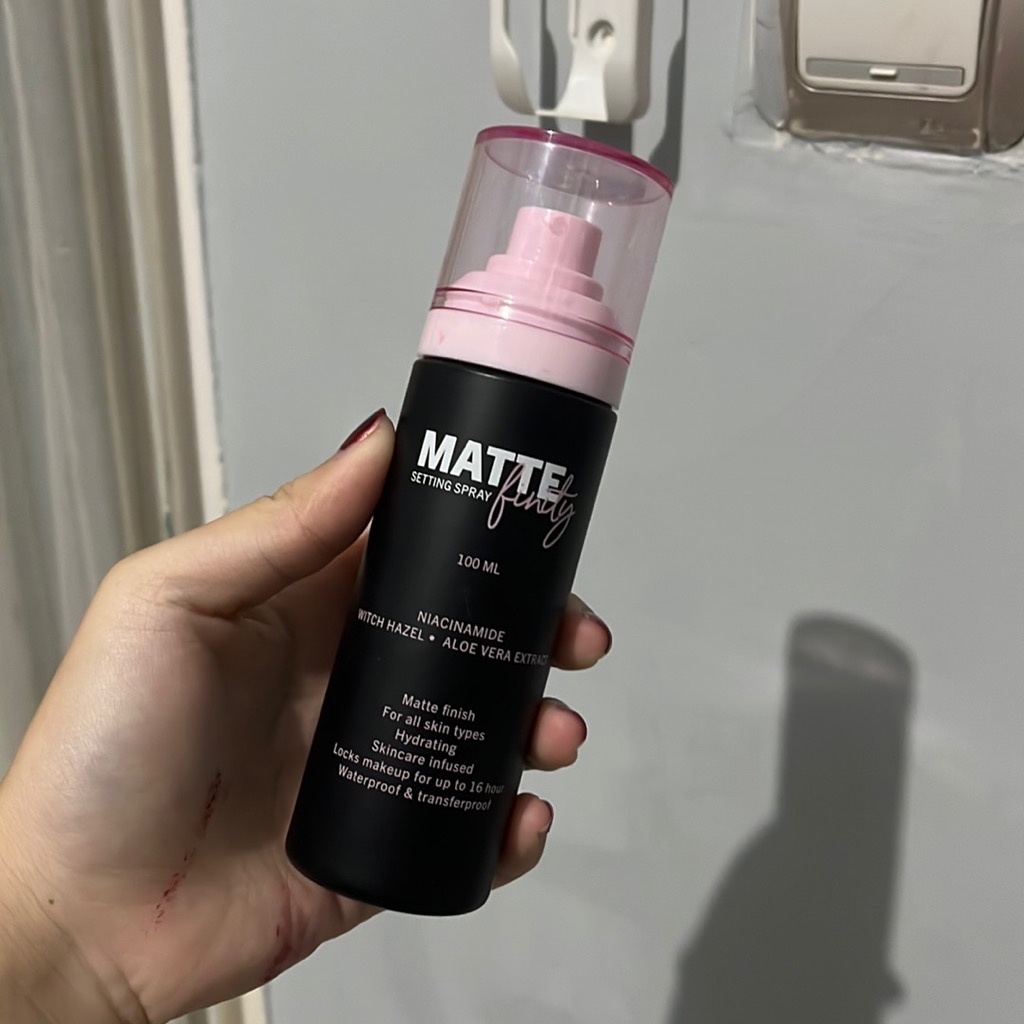 Mattefinity Setting Spray imgfdn-af9cadaa-eb9c-4193-9f15-5274b1848851