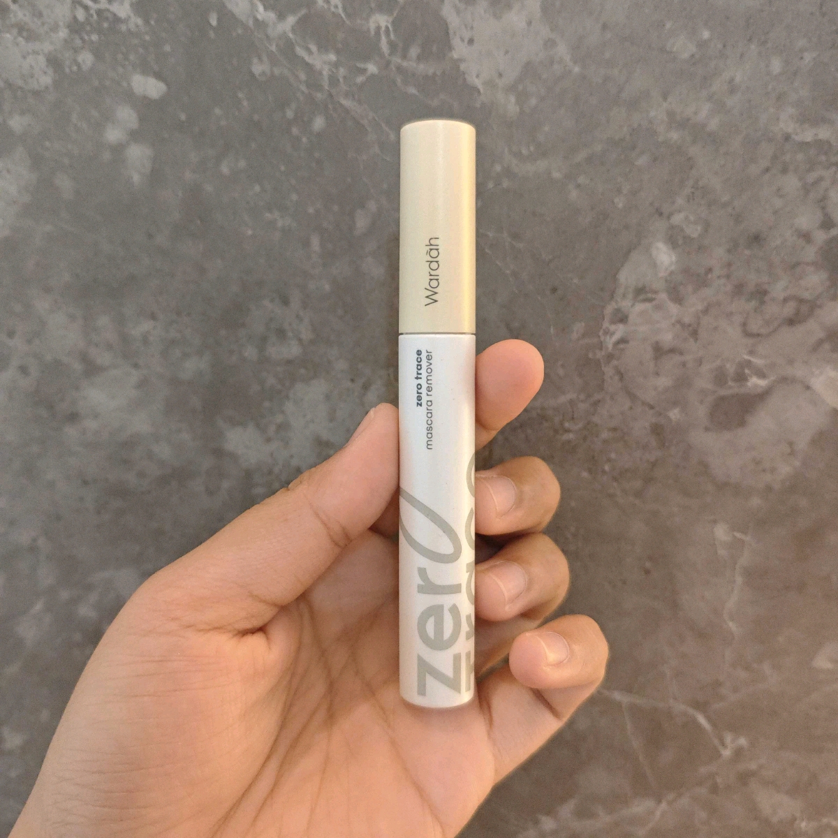 Zero Trace Mascara Remover imgfdn-7ad83b1a-e9d1-4498-9030-df74a27812f0