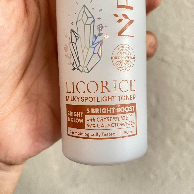 Licorice Milky Spotlight Toner imgfdn-ca2b4b06-34fd-49c0-82a3-909de6f00253