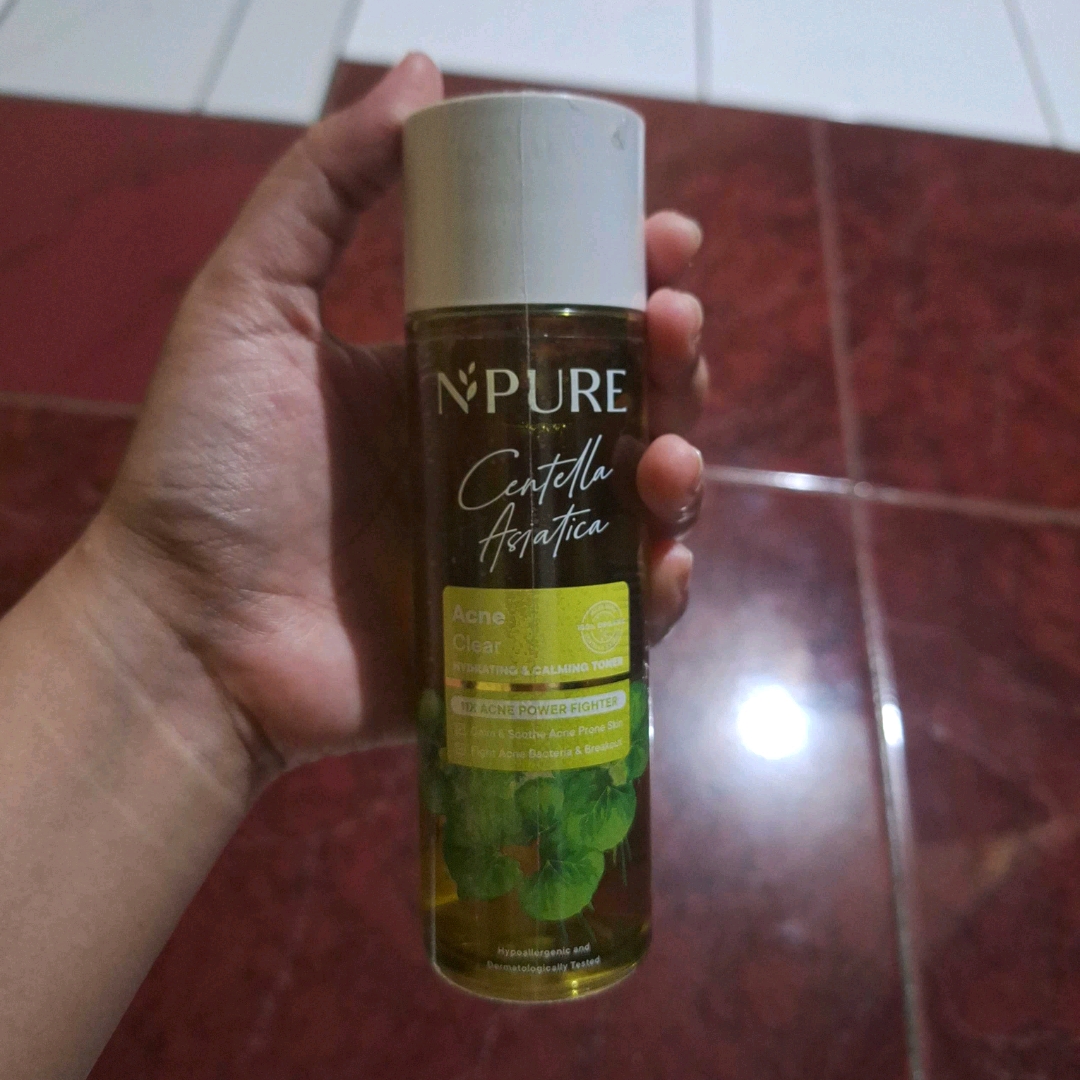 Centella Asiatica Acne Clear Hydrating & Calming Toner imgfdn-166f1e8b-8f5c-4eca-8f04-2527ef0c7185