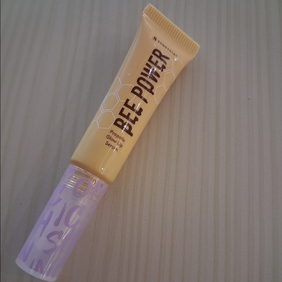 Bee Power Propolis Glow Lip Serum imgfdn-8f630c54-352b-4286-9eed-54c0ddea1d02