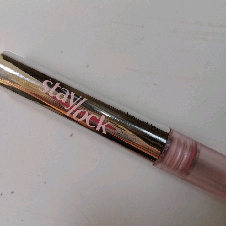 Staylock Lip Matte Transferproof - 06 Poeme imgfdn-95fdc07e-011e-4598-bf8b-e82ecc9d2492