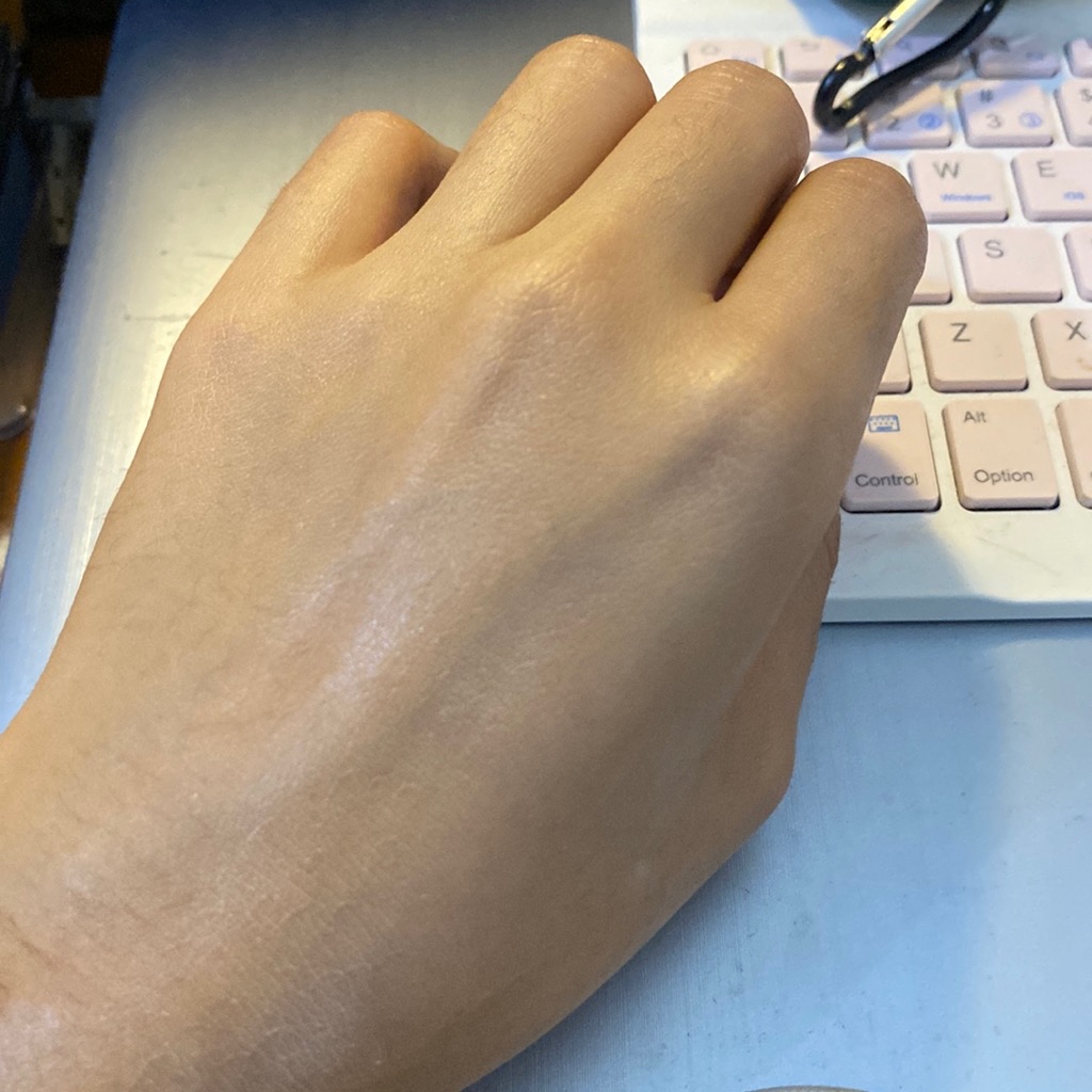 CICA RES-Q10 AdapTint Sunscreen imgfdn-3d24941a-a2cf-4a2b-b541-5e294f39ebc2