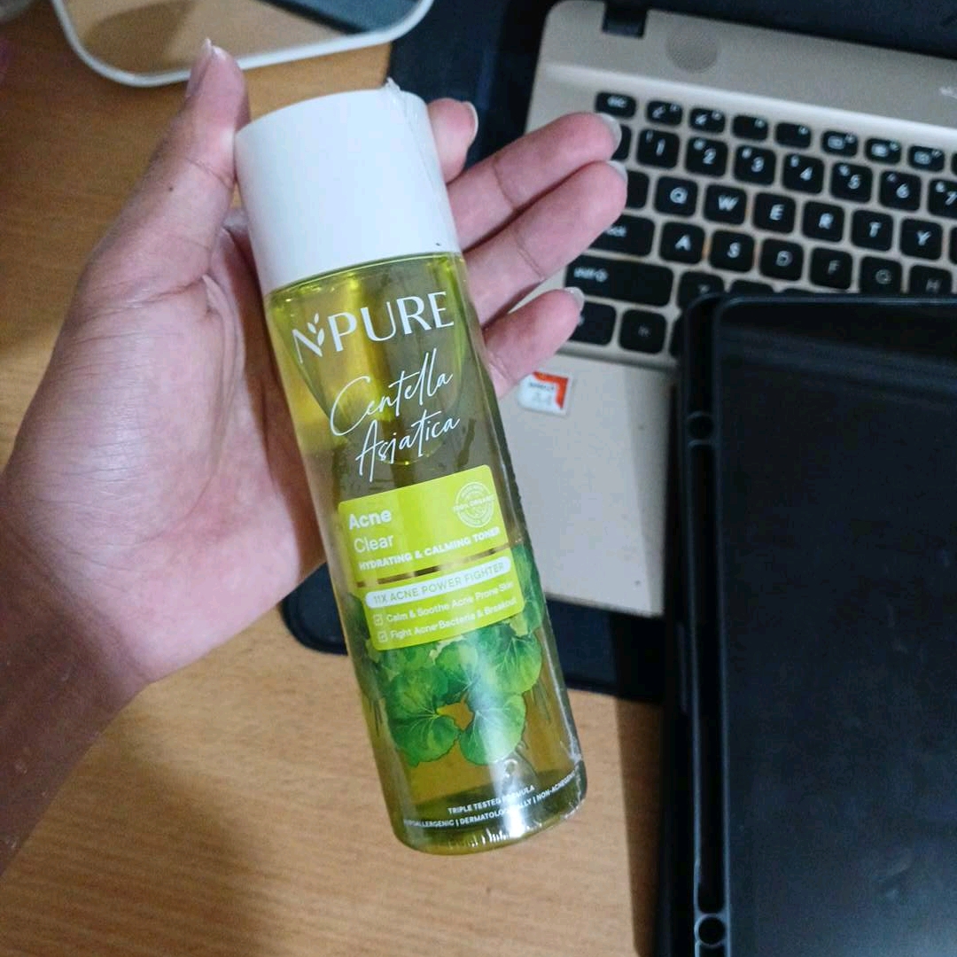 Centella Asiatica Acne Clear Hydrating & Calming Toner imgfdn-d667e339-ac82-4786-92f5-8aa37c2c72e1