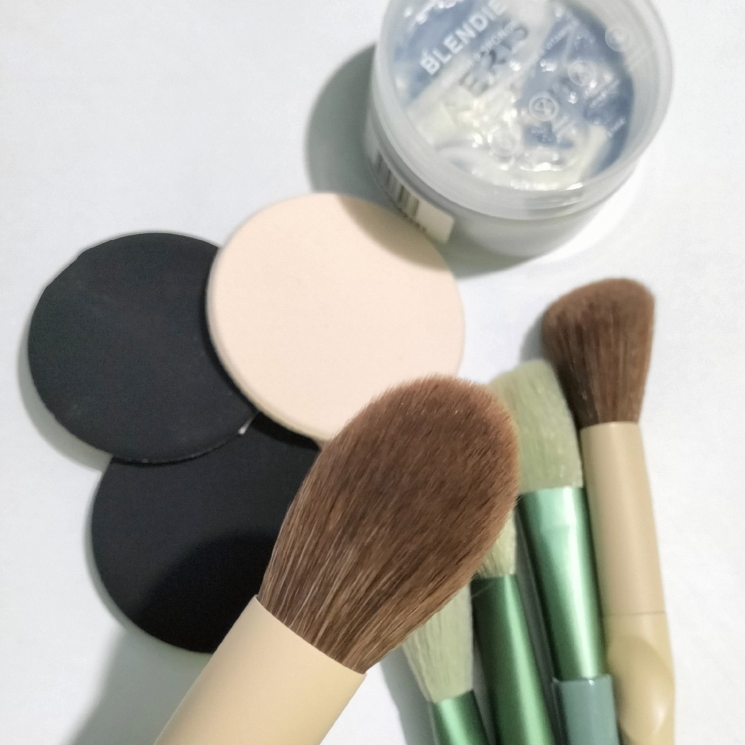 Aeris Beauté x HINT Blendie Bar - Cotton imgfdn-ff6c2028-31c5-49c8-9913-b99ab74f6790