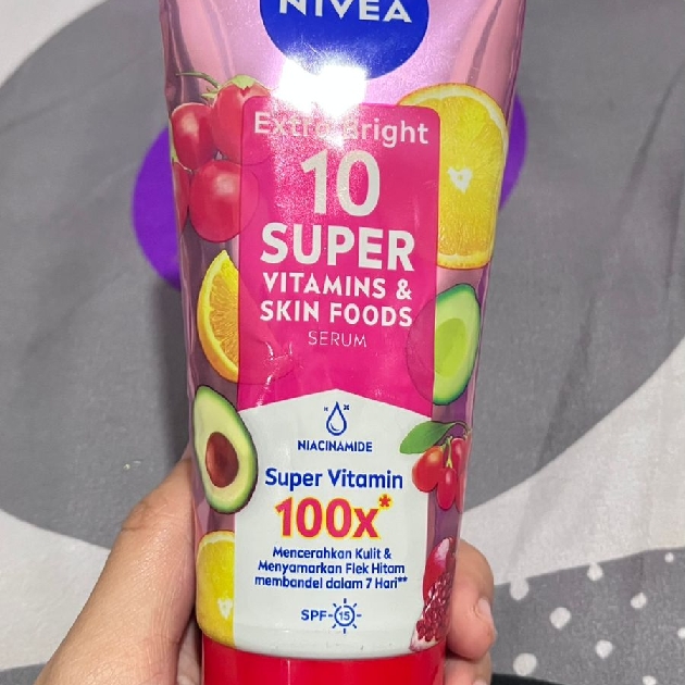 Extra Bright Body Serum 10 Super Vitamin & Skin Food imgfdn-676bf037-5ef3-4bfc-85f8-715f502772ce