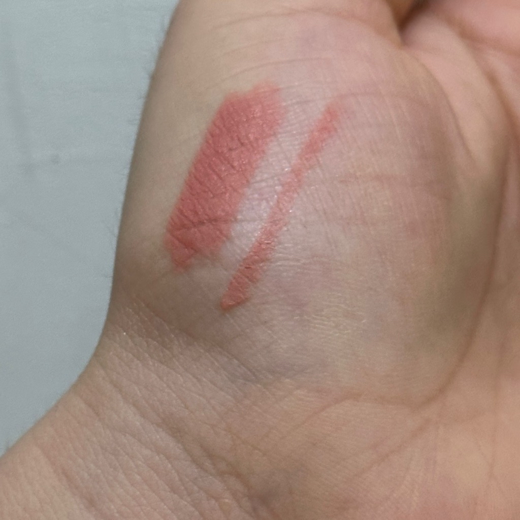Over Blur Lip Pencil - Vanilla Cuddle imgfdn-e169751b-59aa-4f75-8d74-d4baa1805710