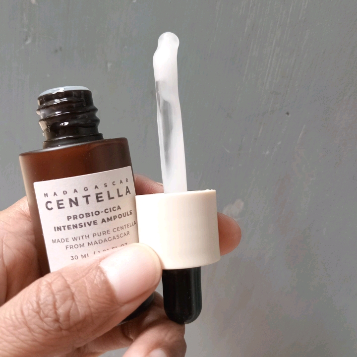 Madagascar Centella Probio-Cica Intensive Ampoule imgfdn-53f1d6c7-d30f-4315-9692-e0a5e118902d