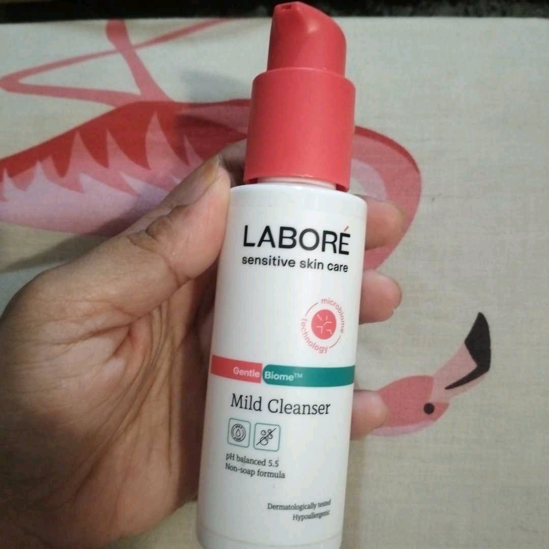 GentleBiome™ Mild Cleanser imgfdn-e880fcef-67ad-4bbe-82d2-198a31e7f89a