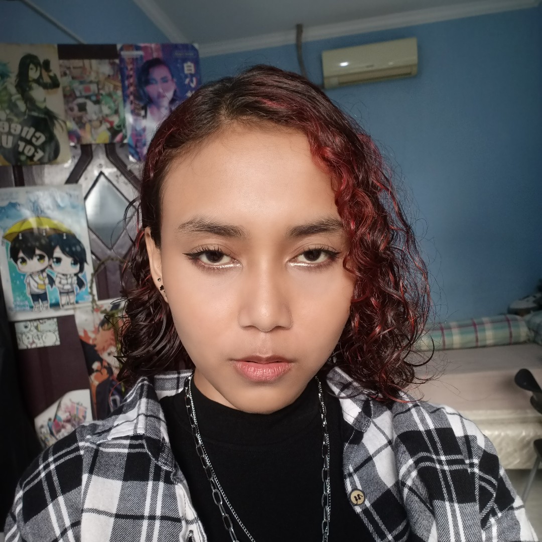 Permanent Hair Color - 07 Red Velvet imgfdn-7f3b662f-8081-4a07-9402-55f5aba47477