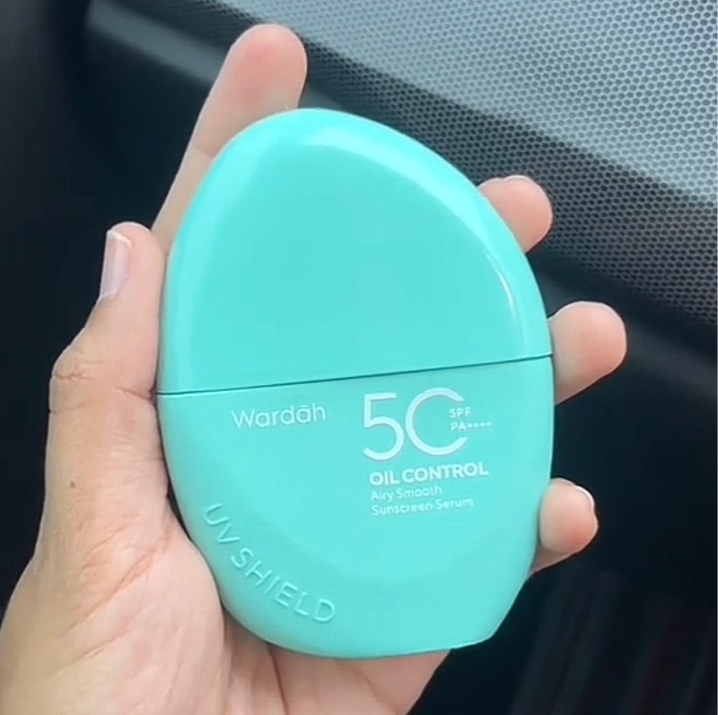 UV Shield Airy Smooth Sunscreen Serum SPF 50 PA++++ imgfdn-c4a09943-a7ec-4281-bf16-2b13de08876a