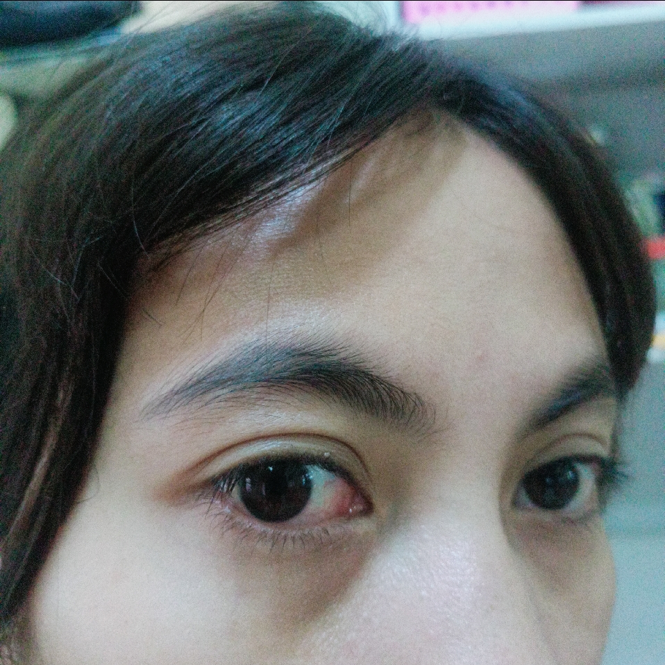 Natural Look Eyebrow Matic - Ash Black imgfdn-777943bd-b4ce-4064-981f-ad7c0a6ace3c