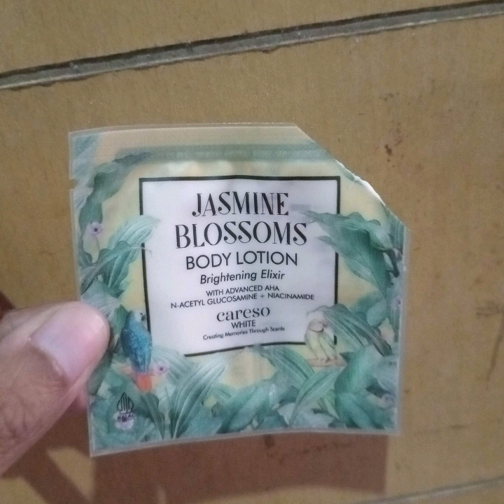 Body Lotion - Jasmine Blossom imgfdn-ed428530-5181-46ba-8485-c8606b205762