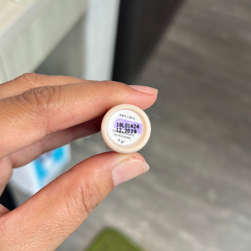 Day to Day Series Lite Matte Lip Cream - 03 Passionate imgfdn-1070a5ca-fedd-4ef7-a54f-c259e0daebe7