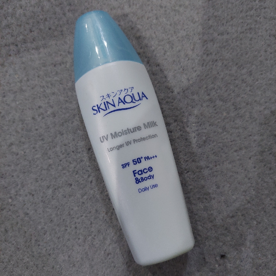 UV Whitening Milk imgfdn-e84e1bef-a336-4891-bc46-1f096bd5ad32