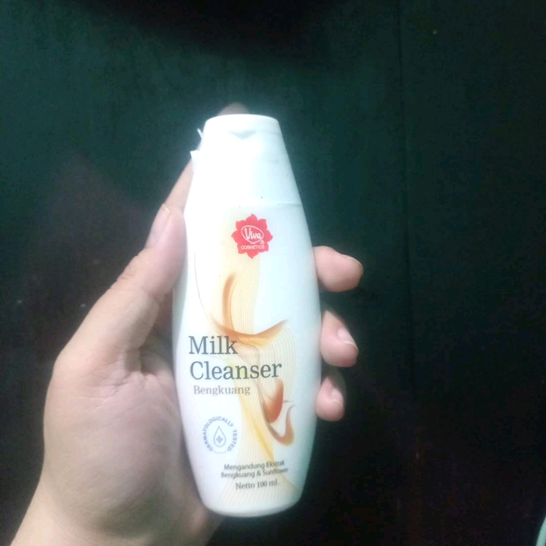 Milk Cleanser - Spirulina imgfdn-41ce74db-993d-4abe-a412-b7afb506c539