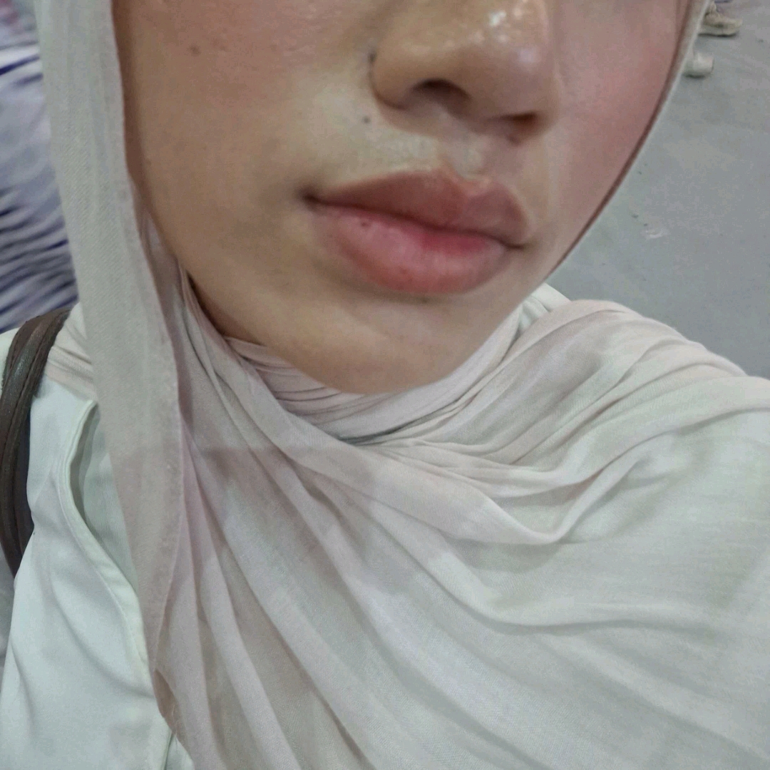 Glow Up Tint - Brave imgfdn-9af7ea19-8dc5-4526-bfc6-74006361d0c3