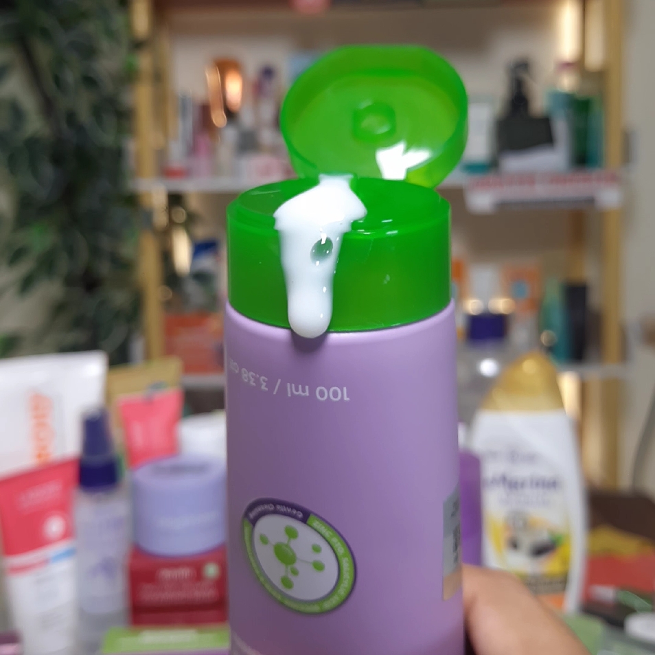 Triple Care Acne Calm Cleanser imgfdn-728469ac-6c0f-4adf-81d4-eb7a1e1c5e80