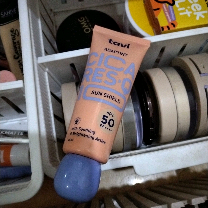 CICA RES-Q10 AdapTint Sunscreen imgfdn-524969b1-daec-4bfc-aaf2-afac42be3e54
