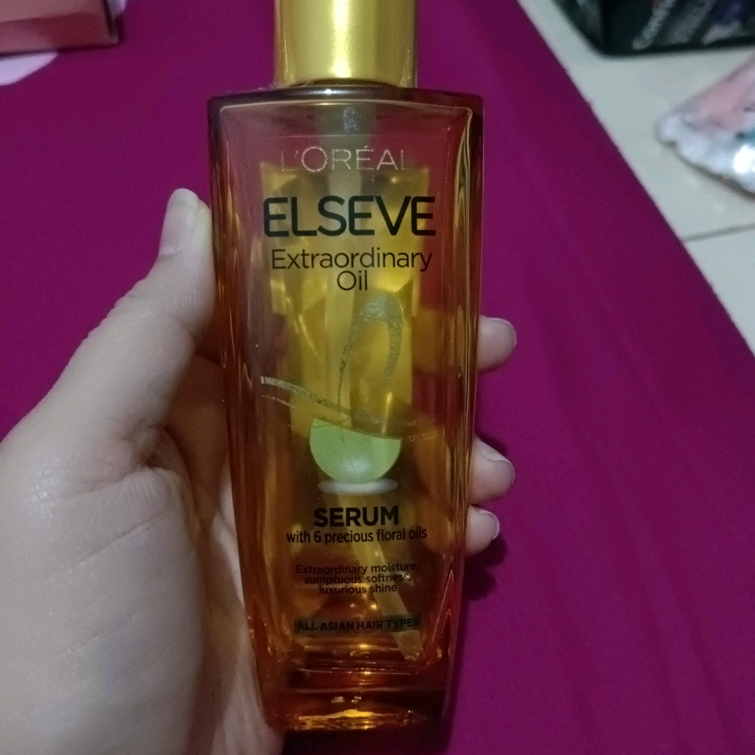 Extraordinary Oil - Gold imgfdn-d1f5b686-f411-46d1-a415-133cb4ff5ab1