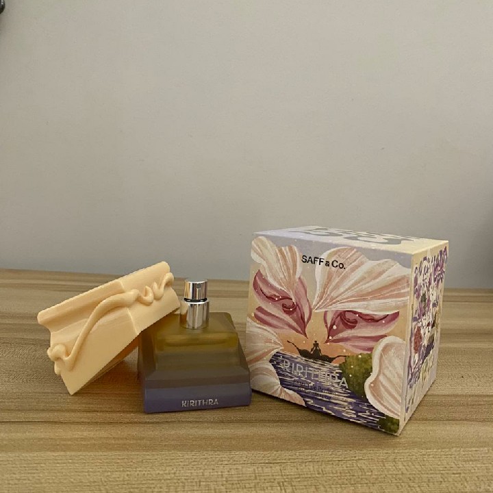 Kirithra Extrait de Parfum imgfdn-5dd157a2-20f9-4615-8548-d62970a577dc