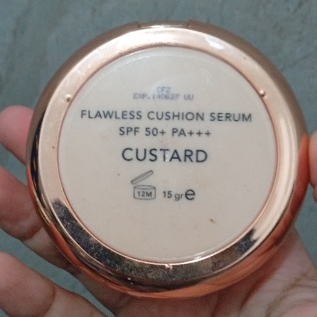 Flawless Cushion Serum SPF 50+ PA+++ Satin - Custard imgfdn-c04d8ea1-9e94-4033-a54b-4bf8674b6189